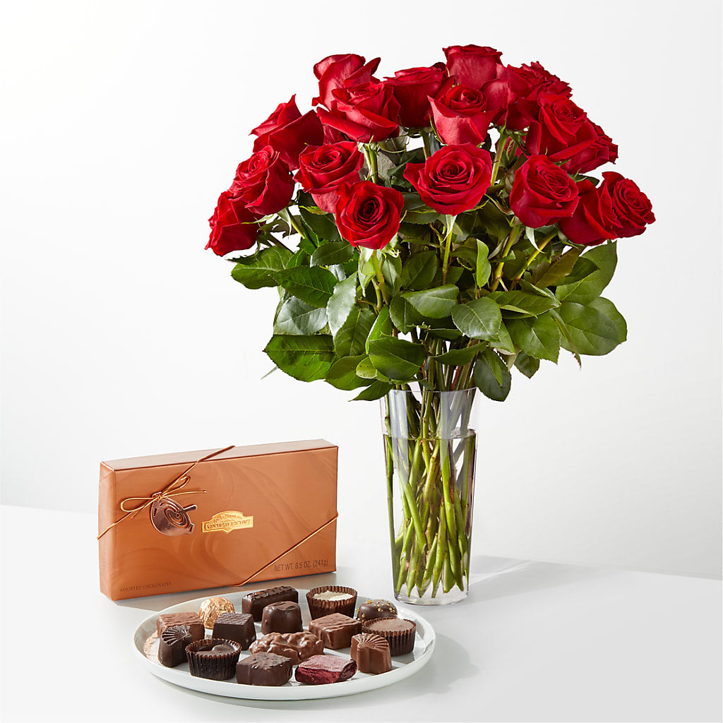 Romantic Long Stem Red Rose Bouquet Bundles – PAULINE'S BLOOMERS, Brunswick ME