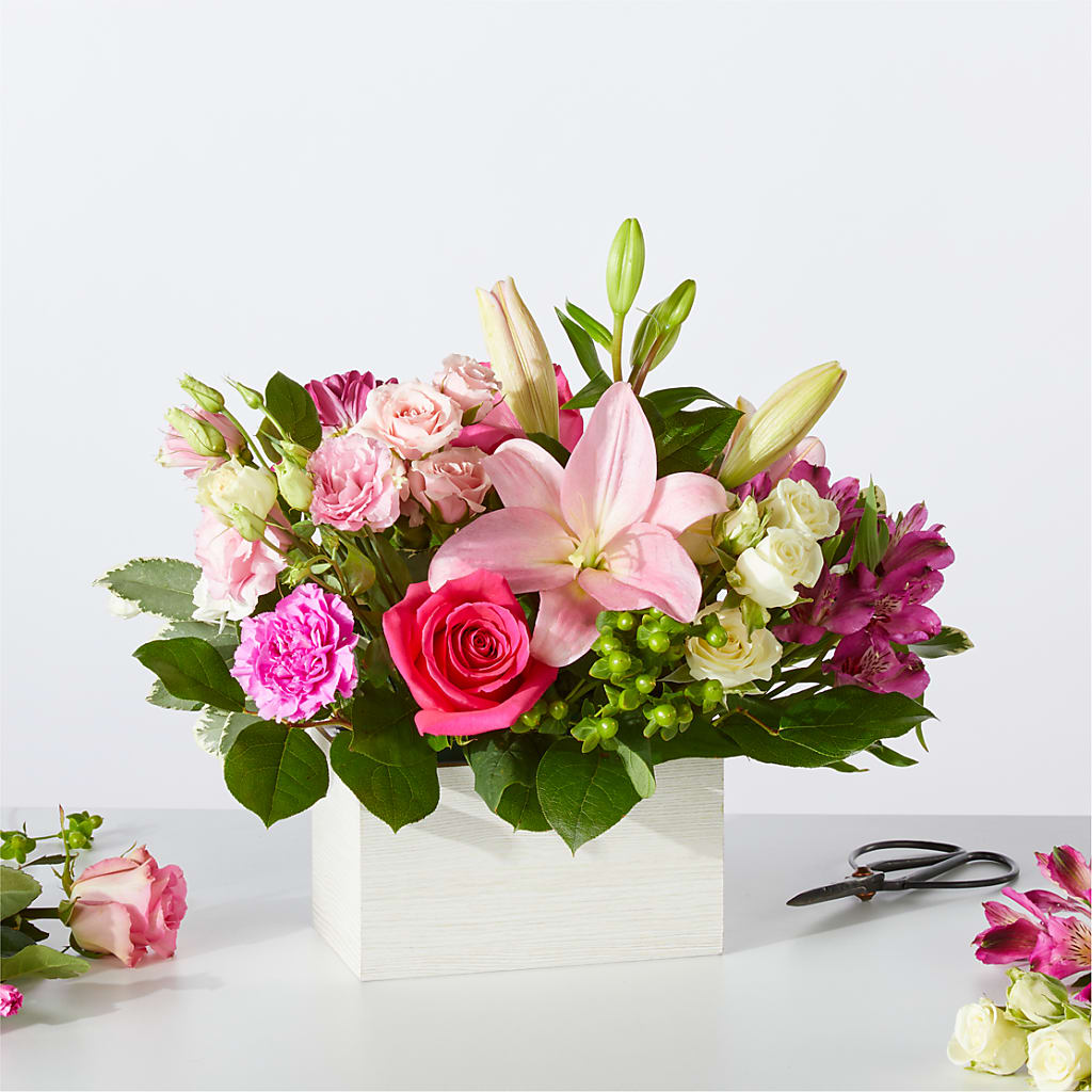 Sweetberry Box – A Florist Original – PAULINE'S BLOOMERS, Brunswick ME
