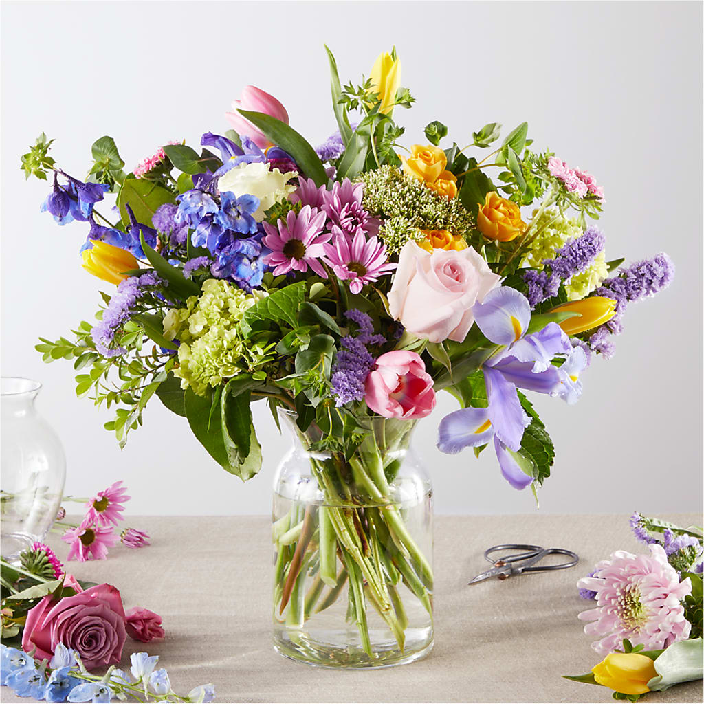 Pastel Tradition - A Florist Original – PAULINE'S BLOOMERS, Brunswick ME