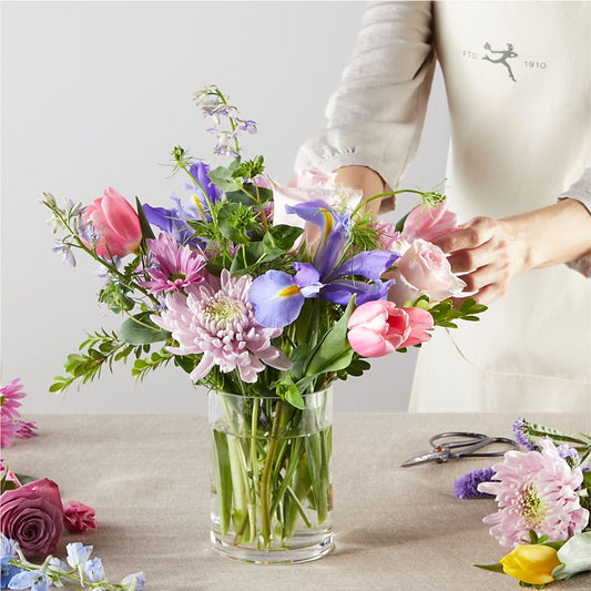 Pastel Tradition - A Florist Original – PAULINE'S BLOOMERS, Brunswick ME