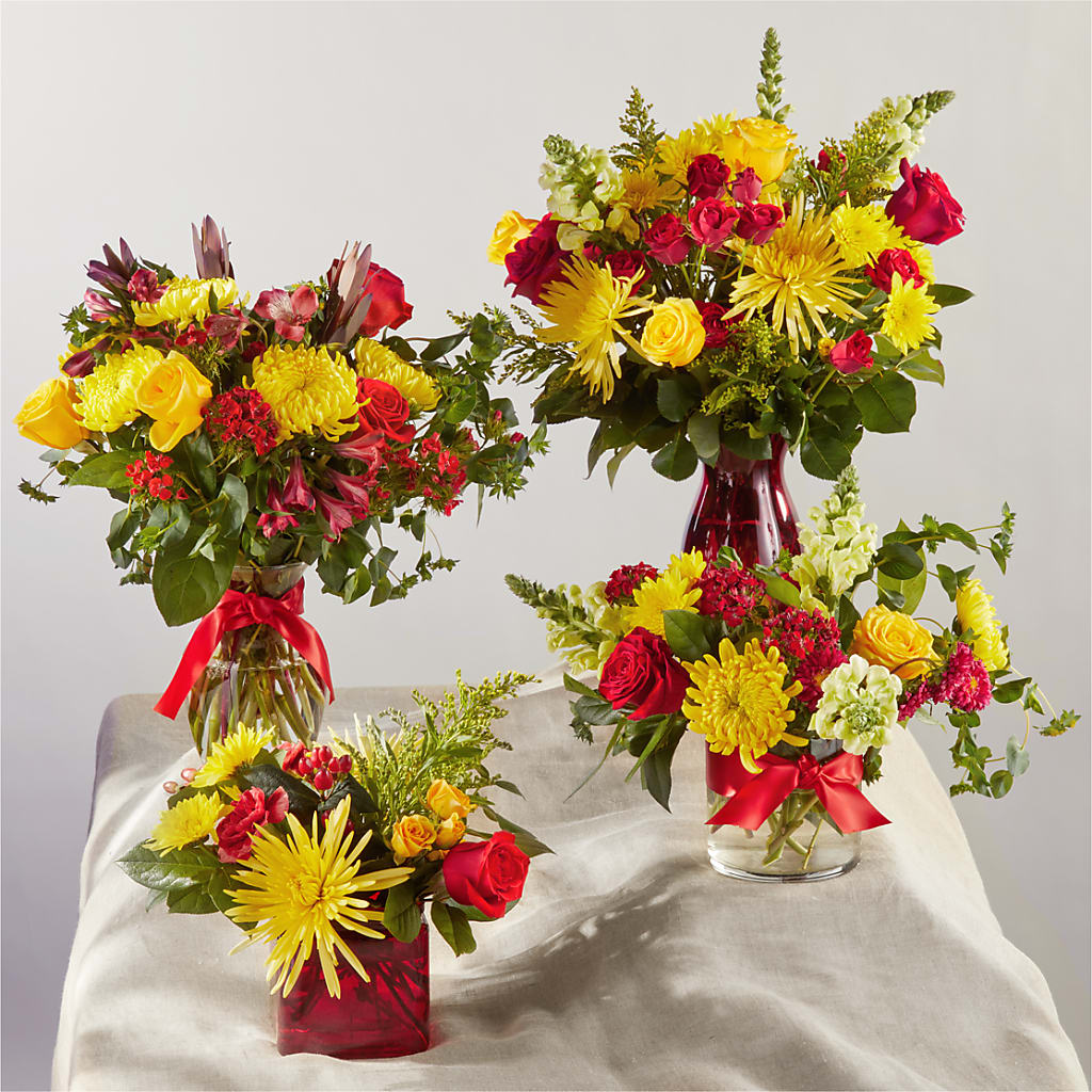 Lucky Lantern - A Florist Original – PAULINE'S BLOOMERS, Brunswick ME
