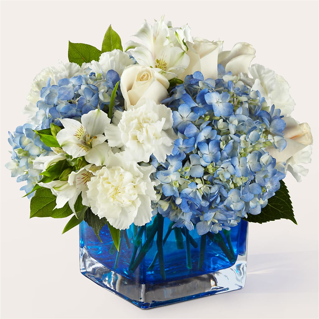 Soothing Waters Bouquet – PAULINE'S BLOOMERS, Brunswick ME
