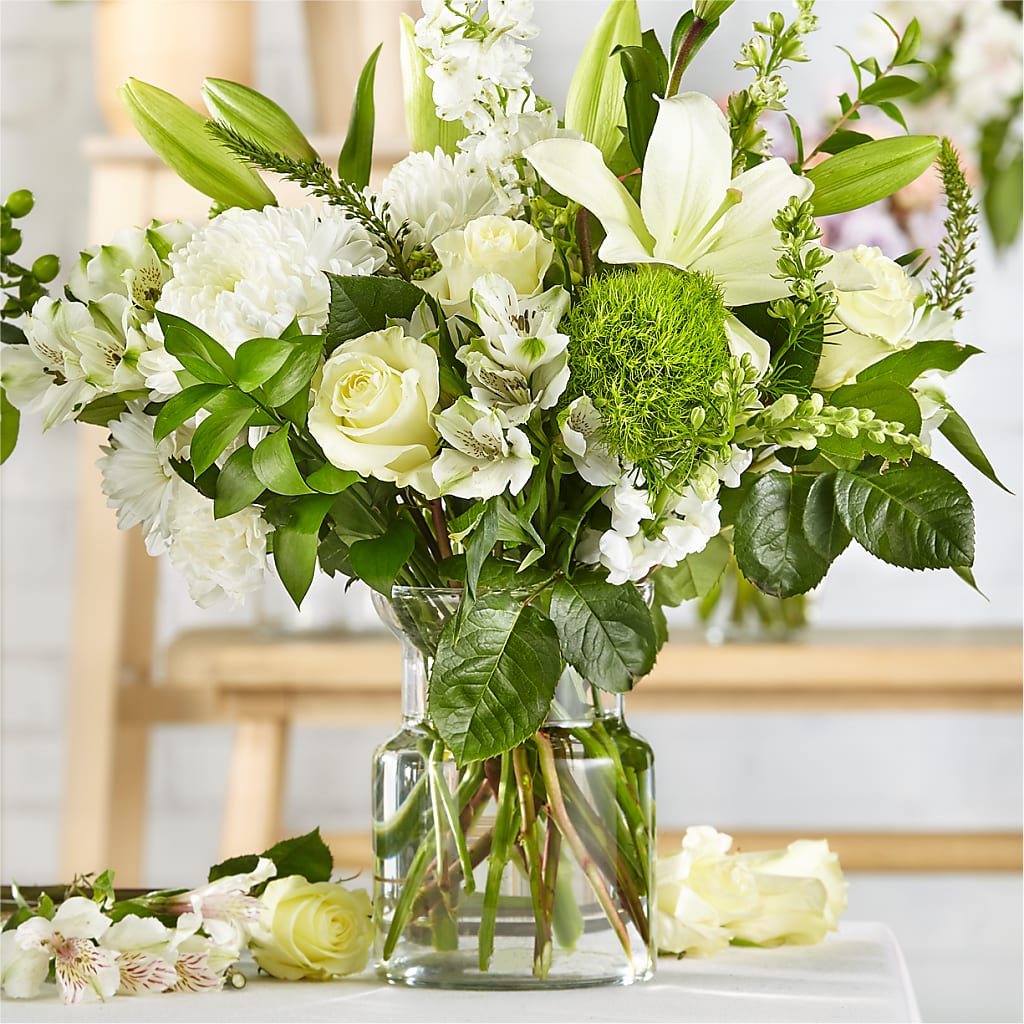 Classic Ivory – A Florist Original – PAULINE'S BLOOMERS, Brunswick ME