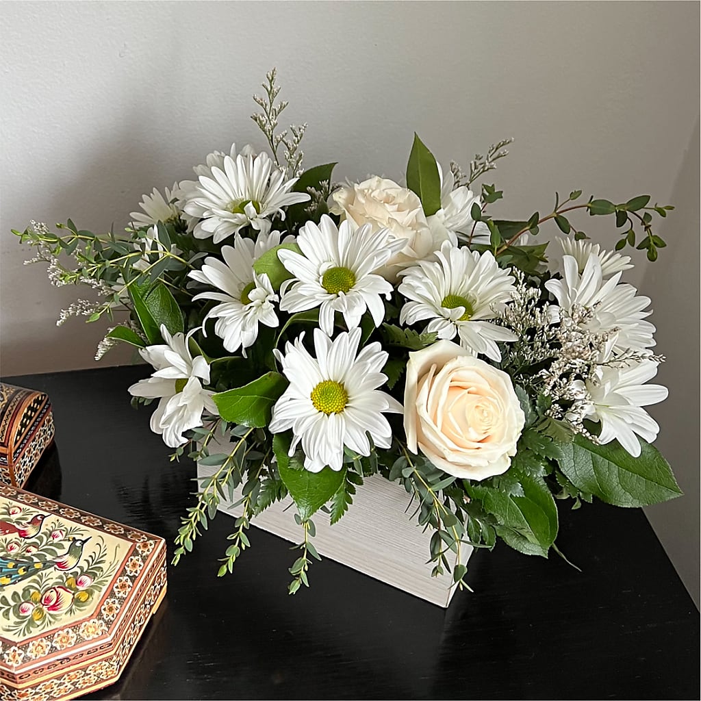 Fresh Linen Box Bouquet – PAULINE'S BLOOMERS, Brunswick ME