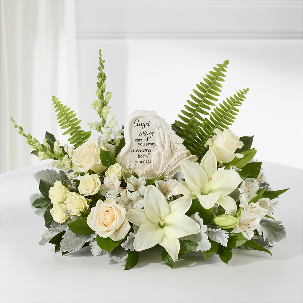 Holding You Close Arrangement – PAULINE'S BLOOMERS, Brunswick ME