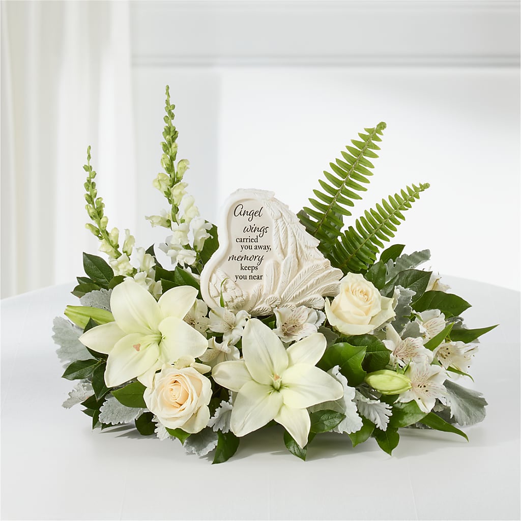 Holding You Close Arrangement – PAULINE'S BLOOMERS, Brunswick ME