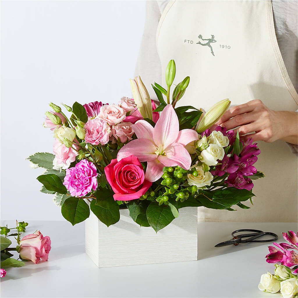 Sweetberry Box – A Florist Original – PAULINE'S BLOOMERS, Brunswick ME