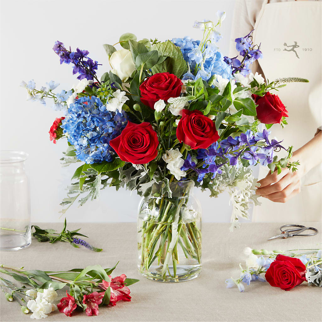 Star Spangled - A Florist Original – PAULINE'S BLOOMERS, Brunswick ME