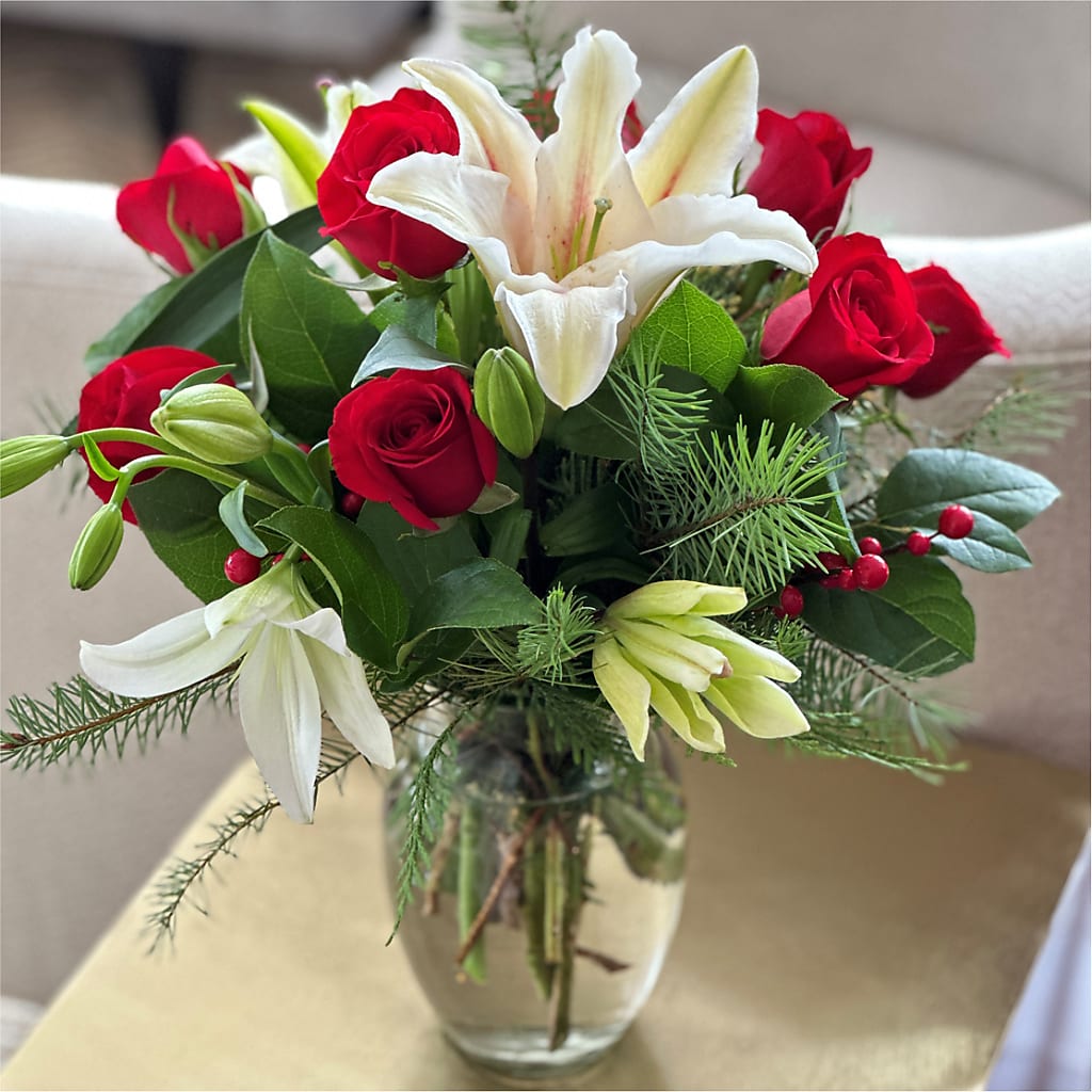 Sparkling Snowflakes Bouquet – PAULINE'S BLOOMERS, Brunswick ME