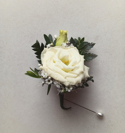 Lisianthus Boutonniere – PAULINE'S BLOOMERS, Brunswick ME