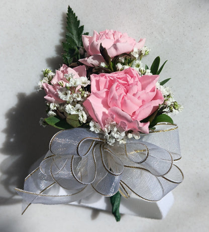 Mini Carnation Wristlet Corsage – PAULINE'S BLOOMERS, Brunswick ME