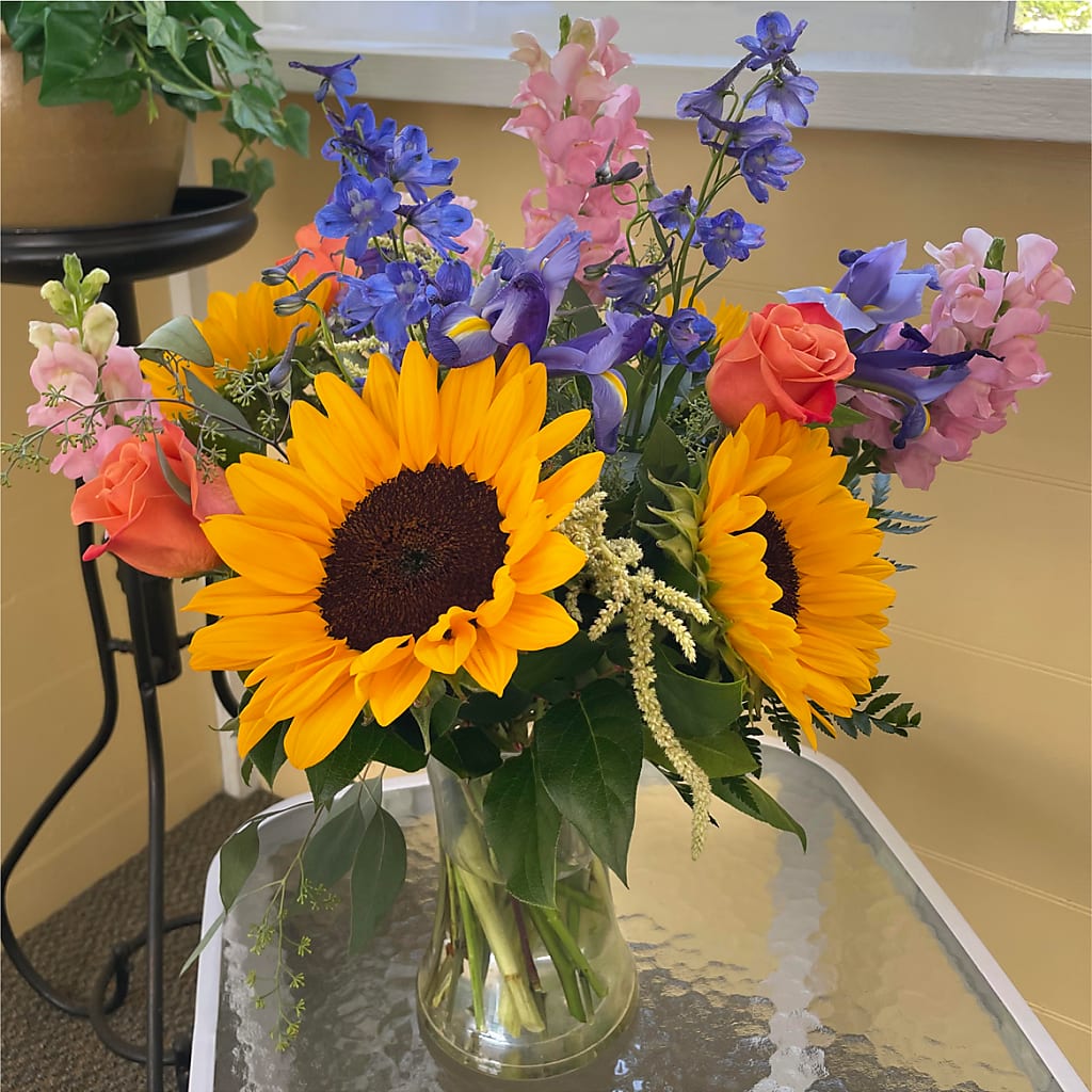 Rays of Life Bouquet – PAULINE'S BLOOMERS, Brunswick ME