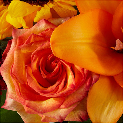 Grateful Centerpiece – PAULINE'S BLOOMERS, Brunswick ME